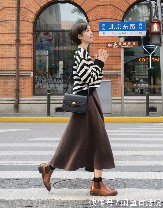 今年冬天开始流行“九分穿搭”,时髦显高有气质,超适合中年女人