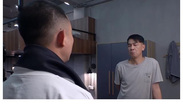 林晓峰|《披荆斩棘的哥哥》陈小春挺兄弟秒变山鸡哥,张云龙言承旭很好磕