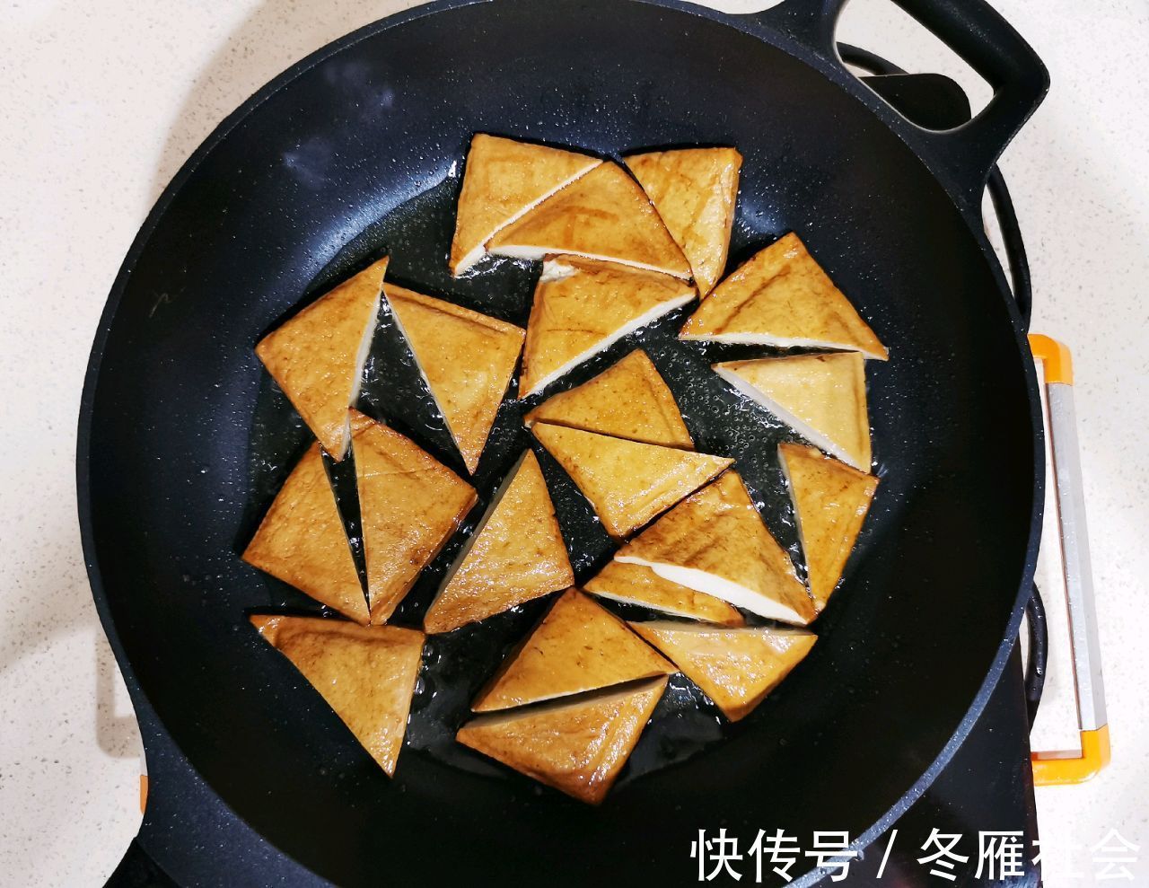 豆腐干|鲜香四溢的香辣豆干，制作简单，解馋下饭