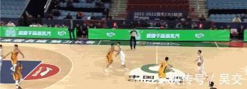 张宁|剩13秒落后2分,山西男篮精妙战术助张宁摆脱防守后打进绝平球