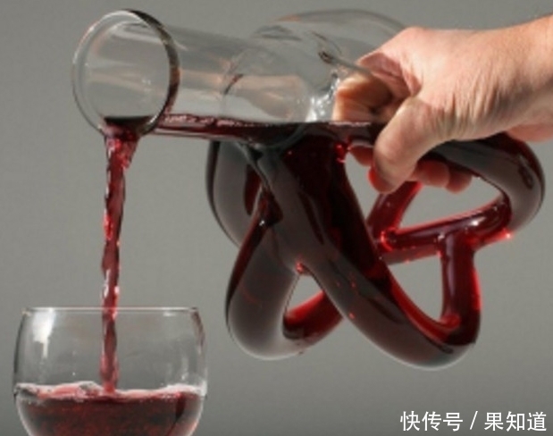 艺术品|世上最奇葩的红酒艺术品,看了让人不舒服,价格居然这么高?