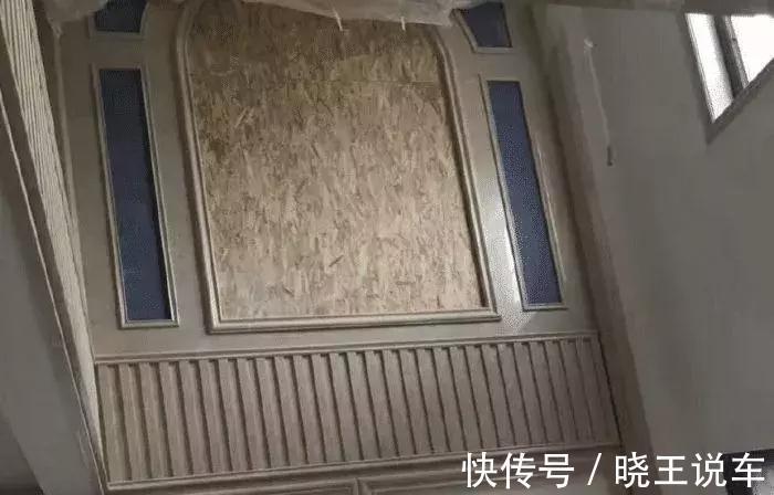 罗马柱|暴发户亲戚买了一栋别墅,装修花了600W!房子大就是任性,晒晒