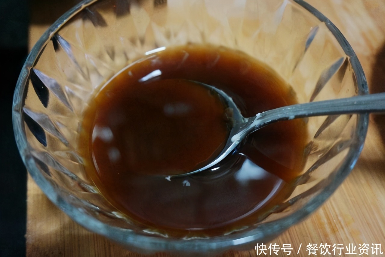 正宗|虎皮尖椒为什么做不好,第一步你就错了,我来教你正宗的做法!