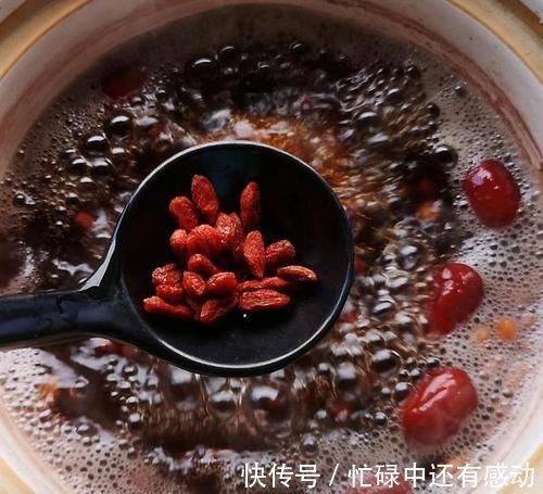 五红汤|生怕冷就喝此汤，补气益血，气色红润有光泽