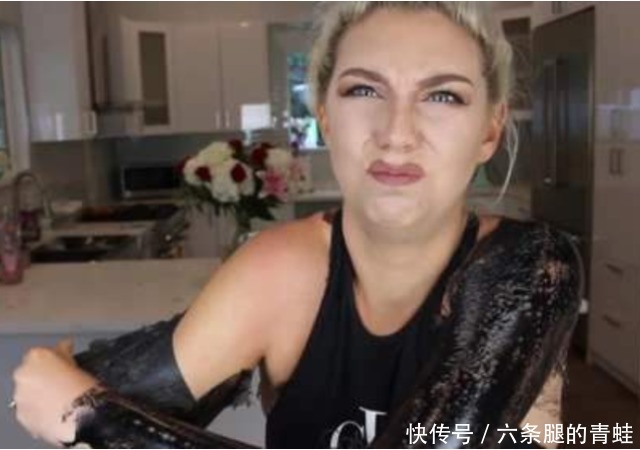 男子将黑头面膜涂满全身,往下撕的一瞬间,想死的心都有了!