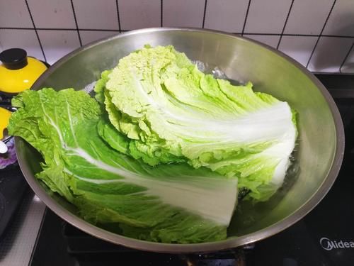  不腻|白菜花样吃法，比炒着好吃百倍，鲜嫩好吃，清香不腻，馅多过瘾