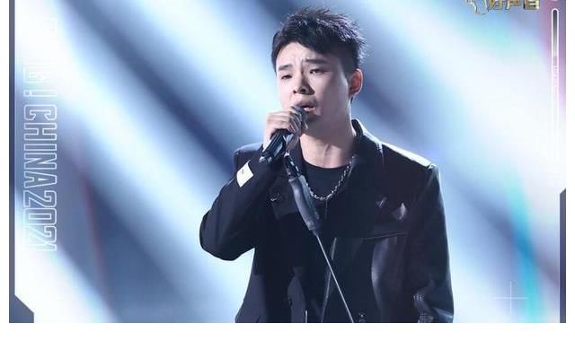 旺羅布|伍珂玥吊打才旺羅布不是因為唱功好，而是評審團有“關系”