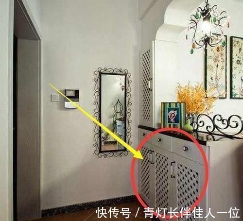 实用|越来越多人家客厅都用这种隔断,省钱又实用,后悔我家装早了