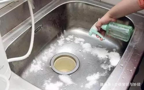 小苏打的10种妙用,从头到脚可以用上,知道一个就是赚到!