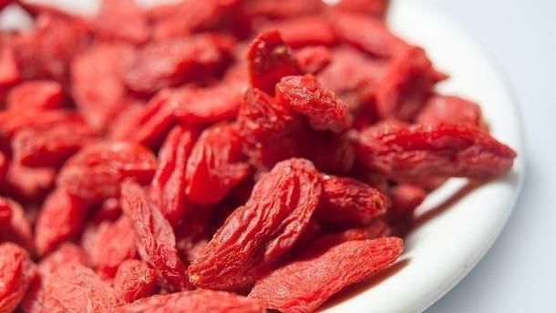 肾脏|男性衰老速度快？建议常吃3种“小零食”，让肾脏更加健壮！