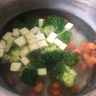 鲜蛋|低卡杂蔬鸡肉肠烘蛋