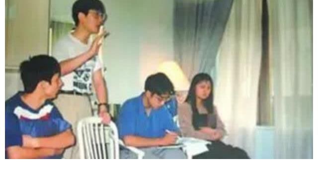 年代|90年代“复旦4大辩手”,夺冠狮城为国争光,现状如何?