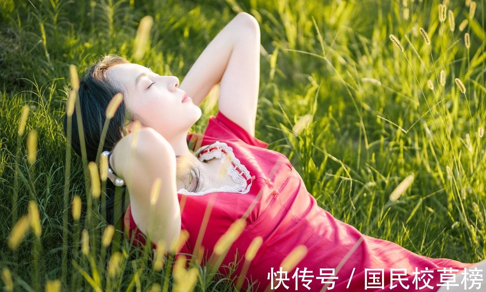 相思$词丨到底相思画不成,一纸白梅难寄予,柔情。只好随他插入瓶