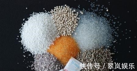 化学反应|3岁男孩吞下整包干燥剂,奶奶这一措施及时有效,被医生点赞!