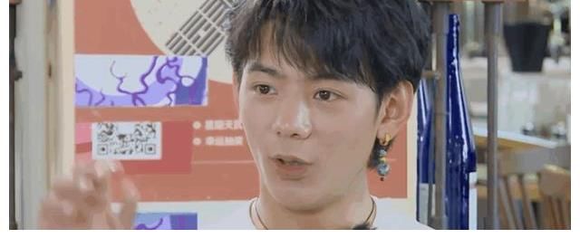 静姐|《中餐厅5》：宁静穿搭让丁真震惊