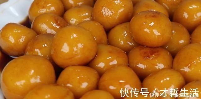 南瓜别做南瓜饼了,教你个神奇做法,简单又美味,给肉都不换