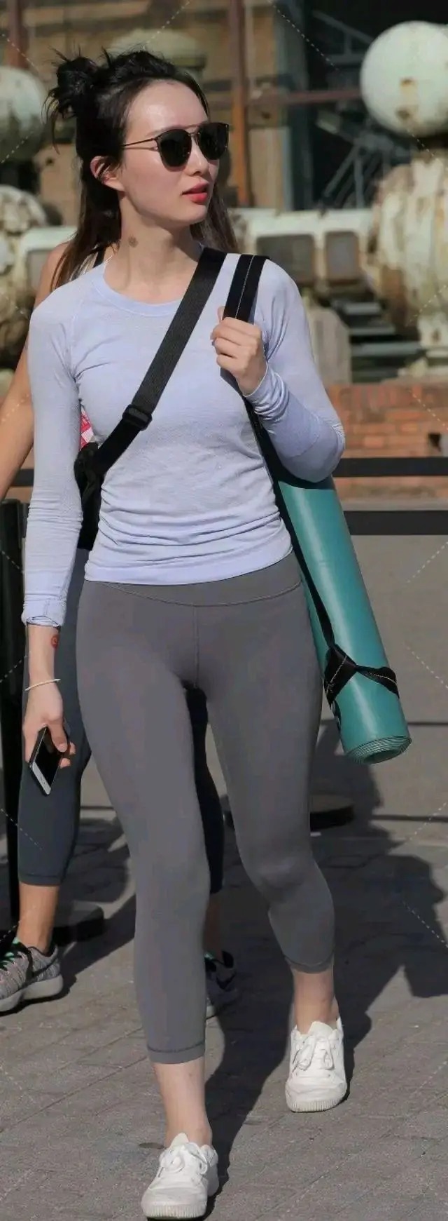 打底裤|“瑜伽裤”的流行势不可挡,塑造凹凸曲线曼妙身姿,女孩子都喜欢