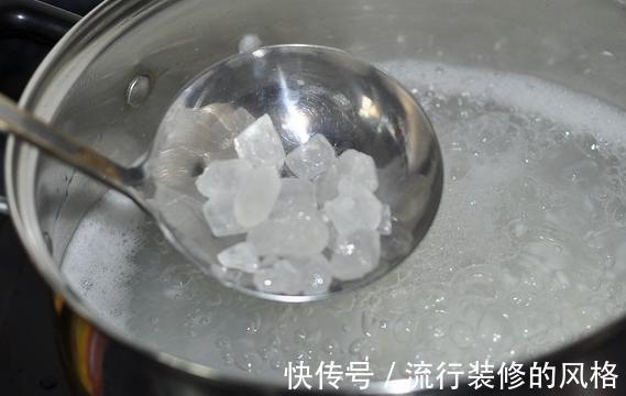 糖色|买冰糖时，买白的还是黄的？杂货铺小伙说漏嘴，以后别再乱买了