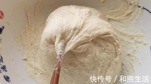 松软|外面6块钱一个的鲜肉火烧，在家就能做，做馅是关键，松软又多汁