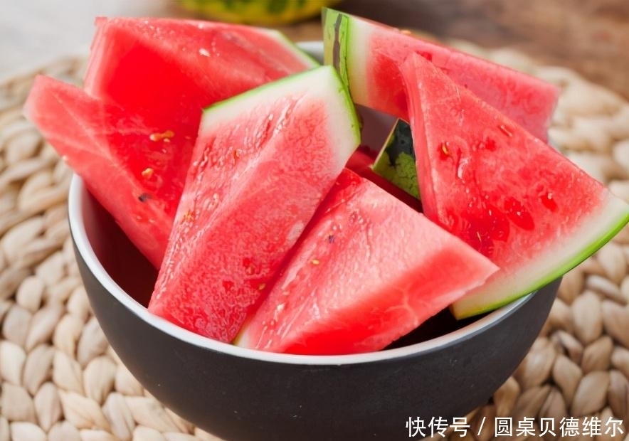 挑选|挑选西瓜方式千千万,能挑出甜的就是好方法,您会怎么挑选呢?