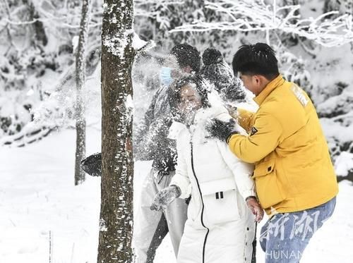 银装素裹，天门山美得像童话世界（组图）