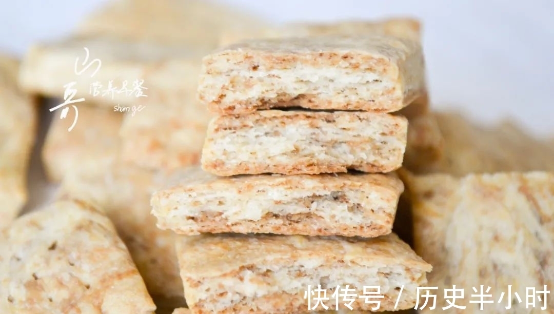 饱腹|小苏打饼干最简单的制作方法，低油饱腹0添加，适合当减肥期代餐