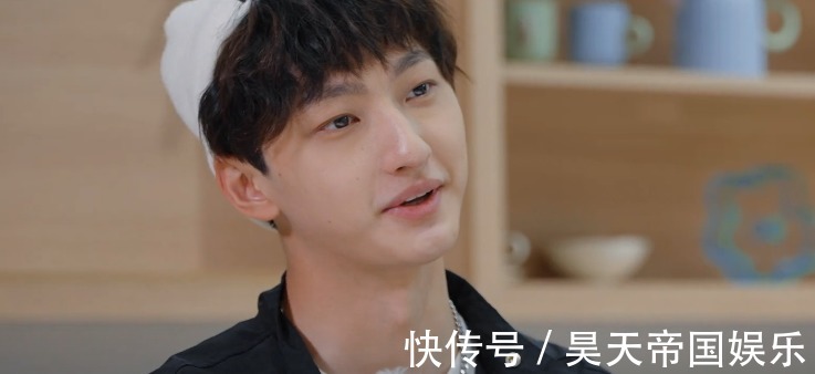 孟子义跟男嘉宾约会,中途跑去睡觉了,对方当场甩脸不高兴!