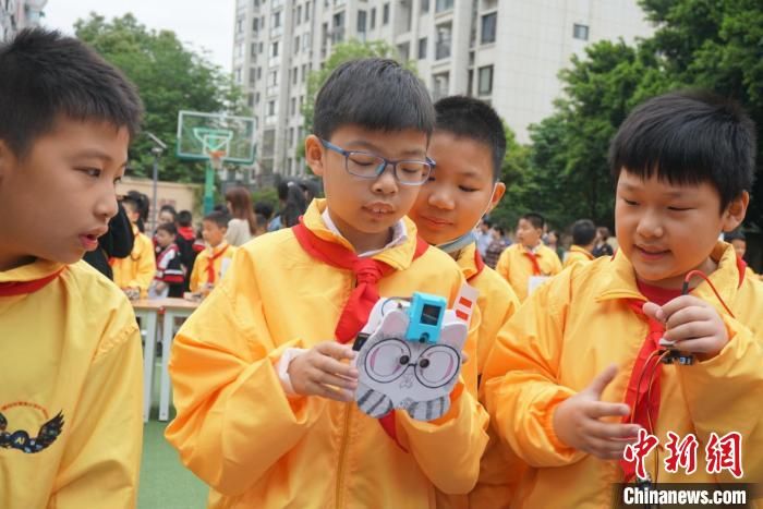 福州一小学信息技术赋能智慧课堂 激发学生学习潜力和创造力