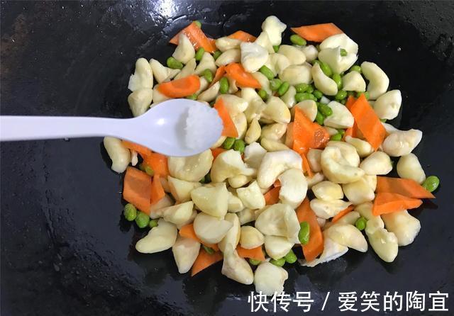 豆子|菱角正当季,简单炒一炒,营养又低脂,江南人的最爱