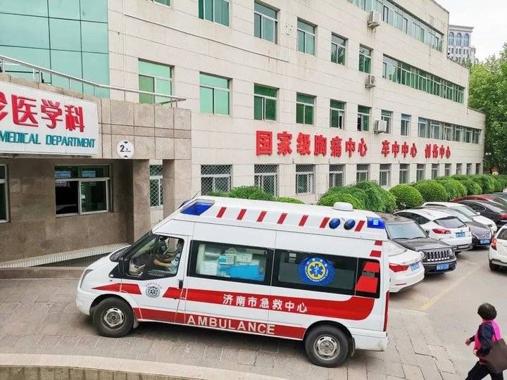 缺血性脑卒中|85岁突发急性脑梗,静脉溶栓联合血管内介入治疗挽救生命