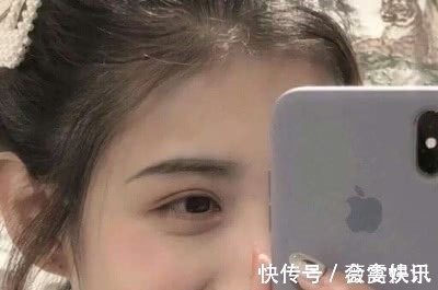 口红 女生涂口红的“3禁忌”，“抿嘴唇”成功上榜，第1个没准都中招！