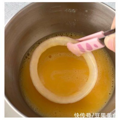 最让孩子停不下筷子的竟然是咔吱脆洋葱圈