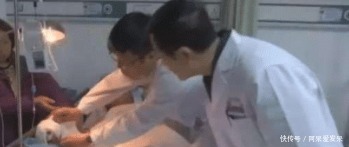 大风刮过,男子手掌还在,4指“不翼而飞”!