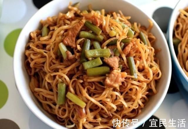 五花肉|蒸“卤面”前,要先煮面吗?不懂快看,否则面条粘成一团