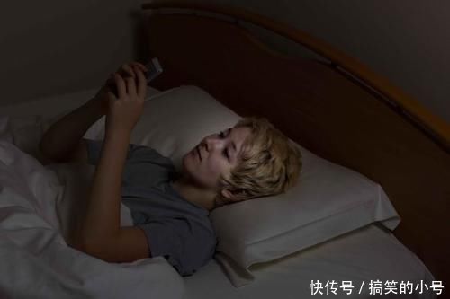 血糖指数|血糖多少算异常?提醒:别超过这个范围,晚上坚持“两多两不要”