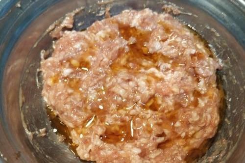 饺子|饺子馅想要鲜流油流汁?有人加鸡蛋,有人加油,其实都不全面
