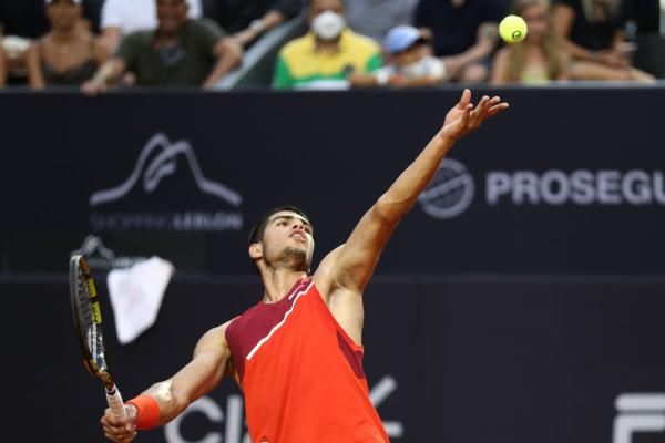 西班牙|网球｜里约公开赛：阿尔卡拉斯夺冠