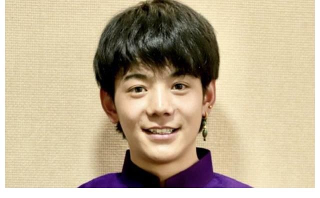 采購|丁真與周也采購后，又被拍到與姚安娜逛超市，兩人體型差以為看錯