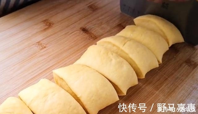 红薯里加一个鸡蛋，不用烤箱，不用锅烙，简单一做，比面包还好吃