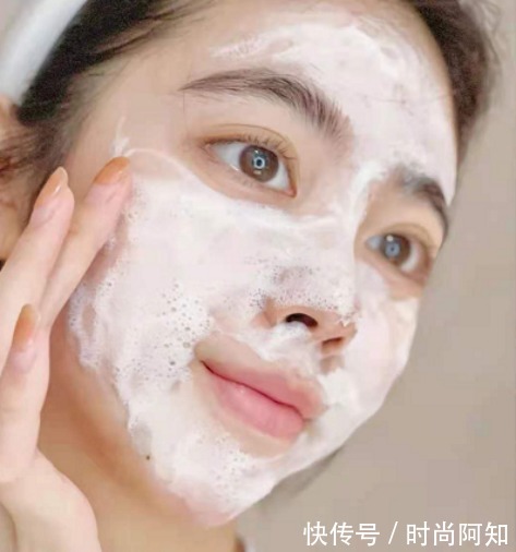提取物|刚打湿脸就用“洗面奶”?难怪脸洗不干净,皮肤越来越差