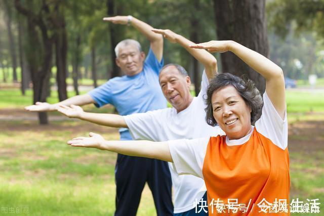 健康|从晚饭到睡觉前,是一个养生“黄金期”,把握好5点,健康自然来