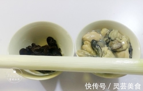 秋天的大葱，炒着吃才香，此食材一放，鲜美，秋季要吃