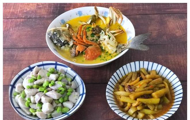 板栗烧肉|一家三口晚餐分享，10天不重样，花钱不多，家人吃得满足，累也