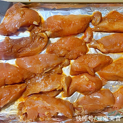 烤肉酱|#奈特兰芝士粉挑战赛#各种口味的芝香鸡胸肉