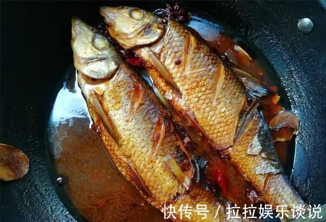 教你一道东北做鱼的方法，鱼不用煎也不用炸，酱香味浓还下饭