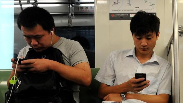 iphone|一秒赚3000美元！苹果凭什么能够成为赚钱机器？