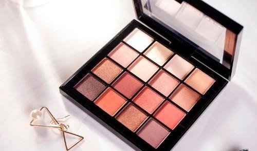 粉底液 这些秋冬必备护肤单品,你囤了吗!