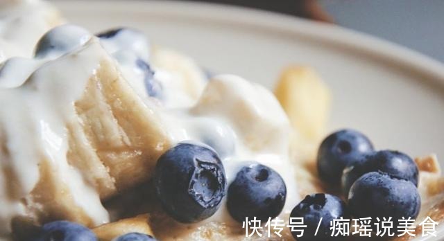 皱纹|香蕉这样吃,大肚子、便秘没了,皱纹少了!每天吃一根