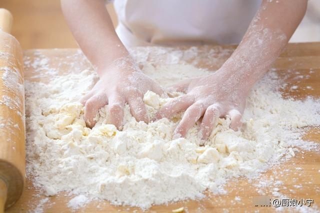 做面食分不清酵母，小苏打，泡打粉，这些常识要知道，学会错不了