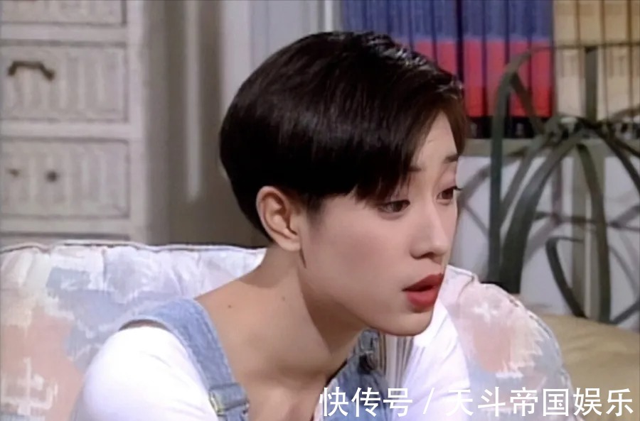 港普四姐妹再聚首,人生各不同,姐妹情卻依舊深厚,朱茵最幸福